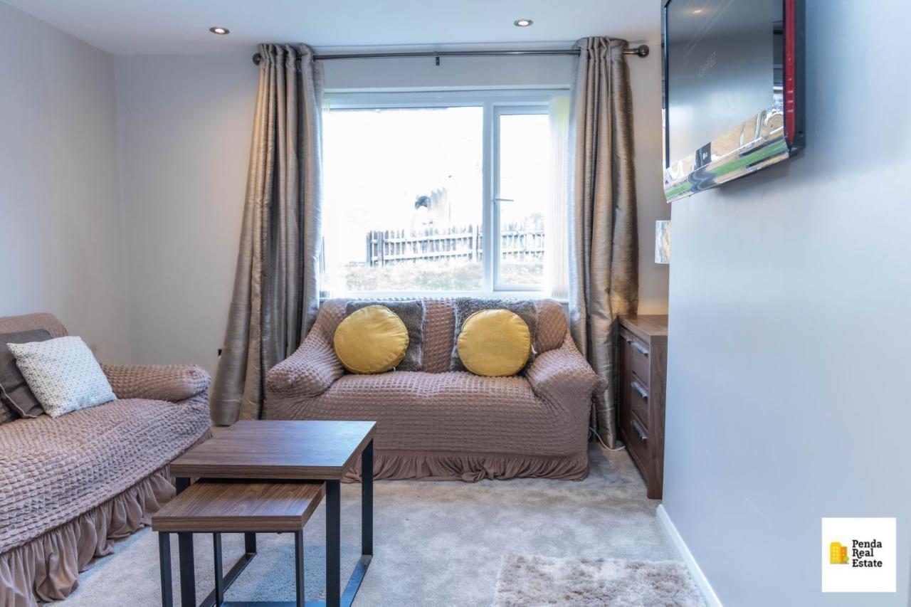 הוילה Penda Contractor And Leisure Guests נוטינגהאם מראה חיצוני תמונה